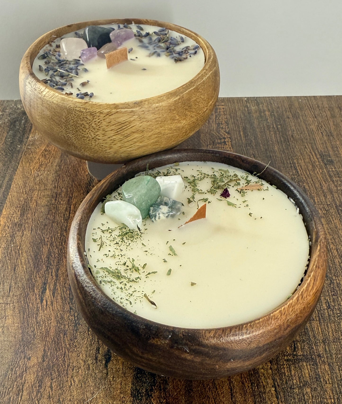 Small wood bowl soy candle