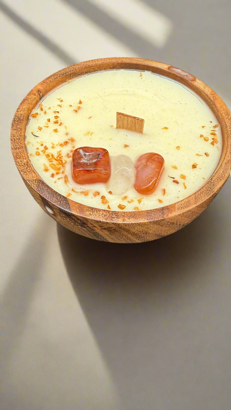 Small wood bowl soy candle